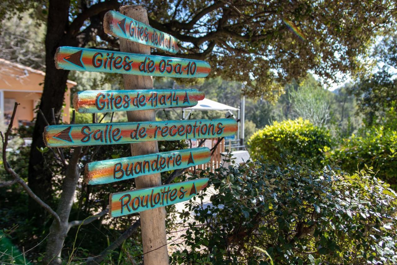 Les Arbousiers Village Hotel Provencal La Roquebrussanne エクステリア 写真