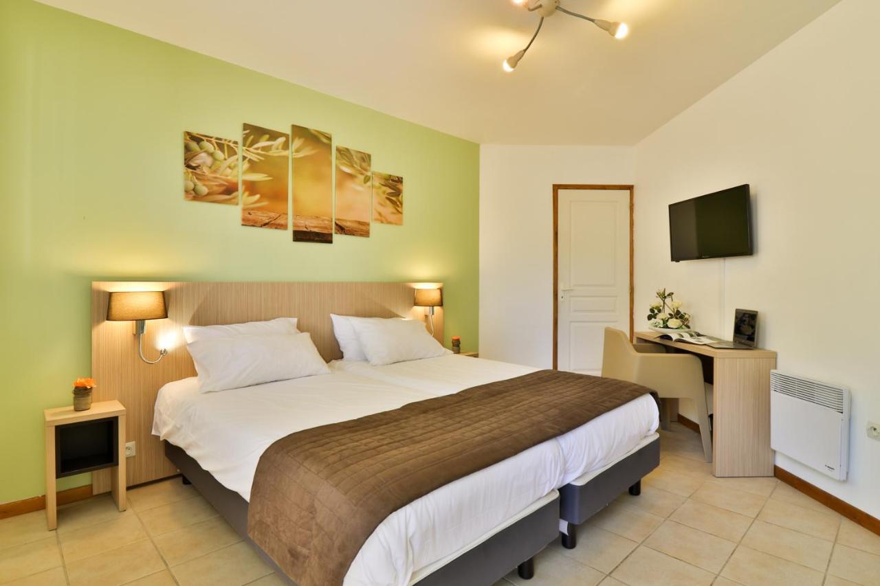 Les Arbousiers Village Hotel Provencal La Roquebrussanne エクステリア 写真