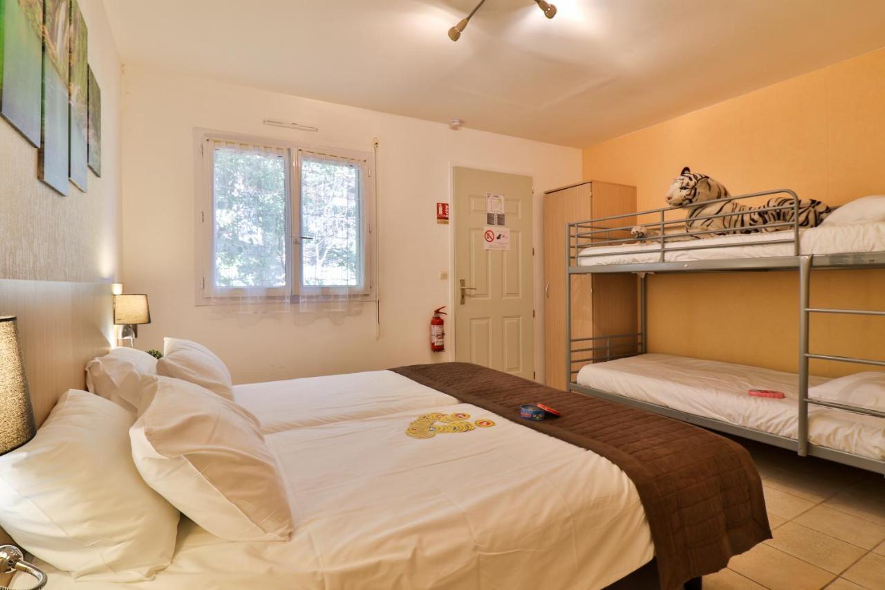 Les Arbousiers Village Hotel Provencal La Roquebrussanne エクステリア 写真