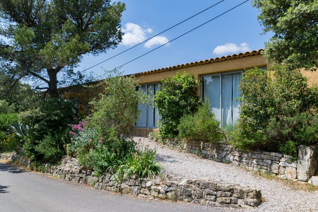 Les Arbousiers Village Hotel Provencal La Roquebrussanne エクステリア 写真